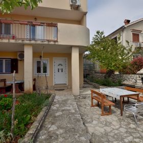 Apartments Rafael Cres