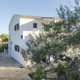 Apartments Oliva Maslinica