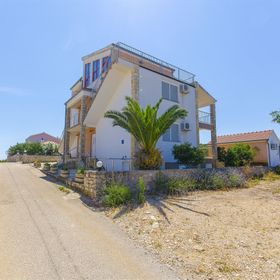 Apartments Kažimir Necujam