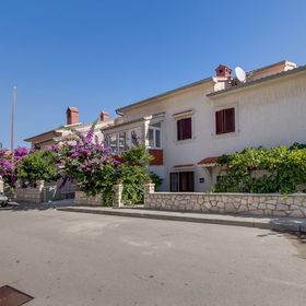 Apartments Suzana Mali Losinj
