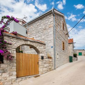 Apartment Zlendic Stomorska