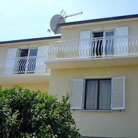 Apartments Mara Molunat