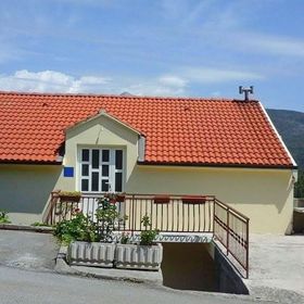 Apartments Mara Molunat