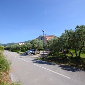 Apartment Leo Račišće