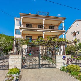 Apartment Klaudia Dramalj