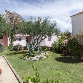 Apartments Meri Vodice