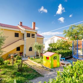 Apartments Ante Njivice