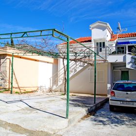 Apartments Mara Klek