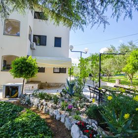 Apartments Dragutin Medulin