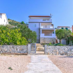 Apartments Jadranka Rogoznica