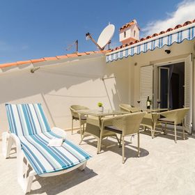 Apartment and Rooms Mato Mlini