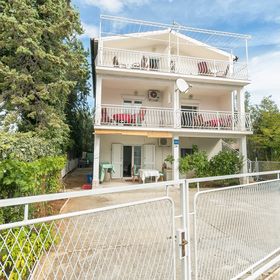 Apartments Luca Rogoznica