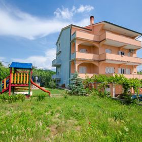 Apartments Rajka Lopar