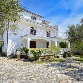 Apartments Diana Lovetovo Vodice