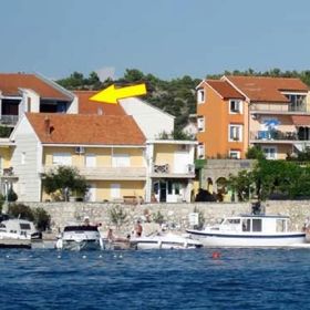 Apartments Franciska Brodarica