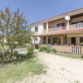 Apartments Ivana Nin