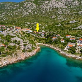 Apartment Ivan Karlobag