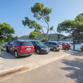 Apartments Luka Ubli