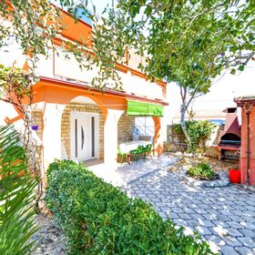 Apartment Velimir Vir