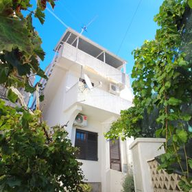 Apartments Bugi Baska