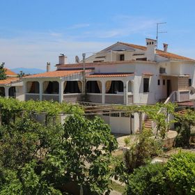 Apartments Srdoč Silo