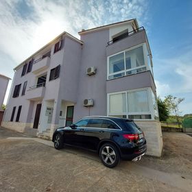 Apartments Mauro Malinska