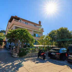 Apartments Nada Banjol