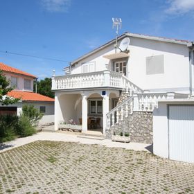 Apartments Pađen Milan Silo