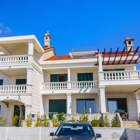 Apartment Lavanda Rogoznica