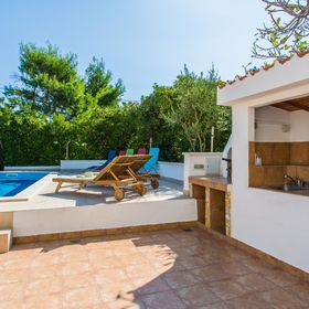 Apartments Brnić Ž. Silo