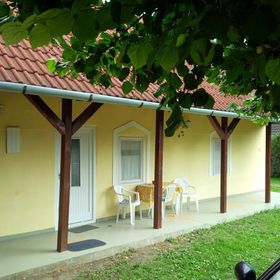 Héder Apartmanház Vonyarcvashegy