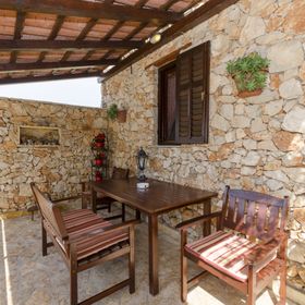 Apartments Đorđe Razanj