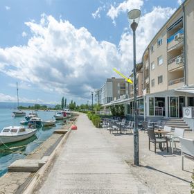 Apartments Cetina Omis