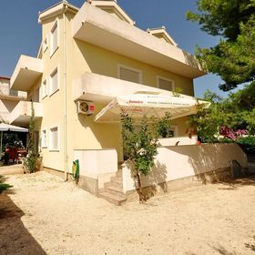 Apartments Blazenka Okrug Gornji