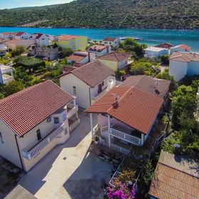 House Lucija Rogoznica