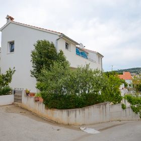 Apartments Silvana Okrug Gornji