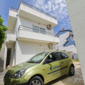 Apartments Zdenka Okrug Donji