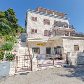 Apartments Marija Brna