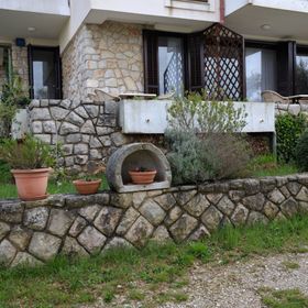 Apartments Ljubomir Cres