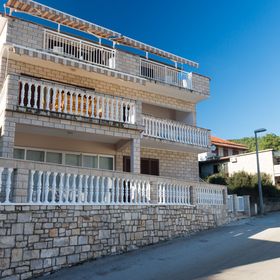 Apartments Vesna Brna