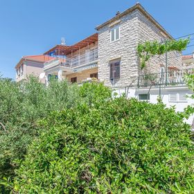 Apartments Vojka Milna