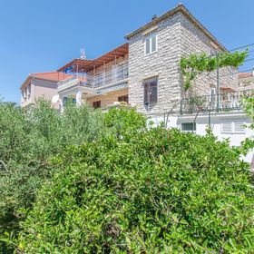 Apartments Vojka Milna