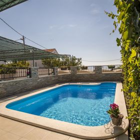 House Igor Podstrana