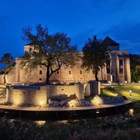 Várkert Apartman Várpalota