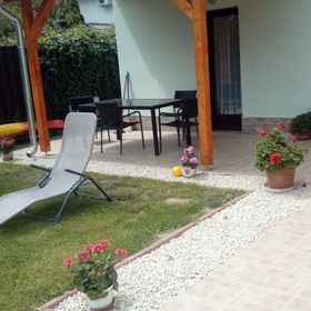 Napsugár Apartmanház Balatonlelle