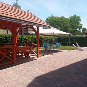 Napsugár Apartmanház Balatonlelle