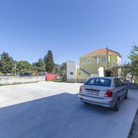Apartments Dijana Vodice