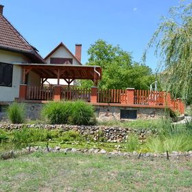 Erdőalja Nyaralóház Sukoró