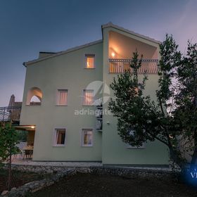 Apartments Pemita Razanj