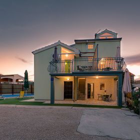 Apartments Pemita Razanj